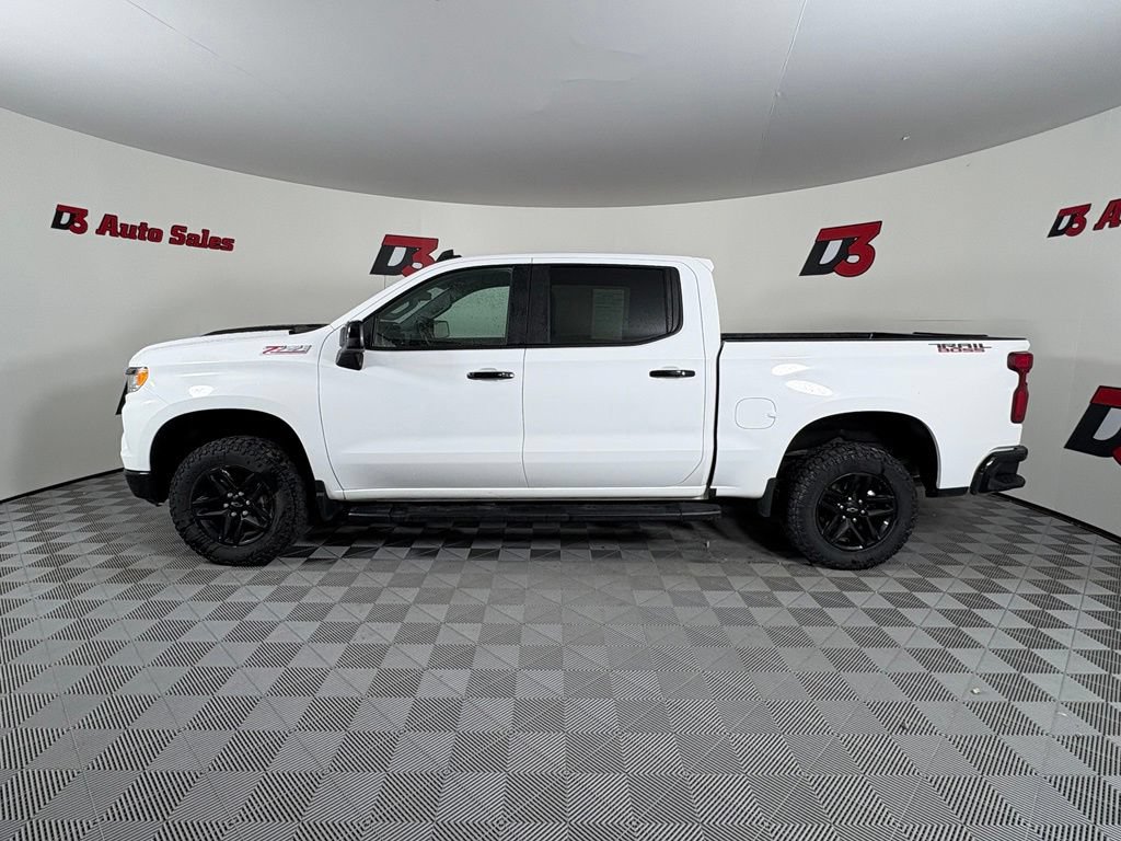 Used 2024 Chevrolet Silverado 1500 LT Trail Boss w/ Protection Package AWD/4WD image 3