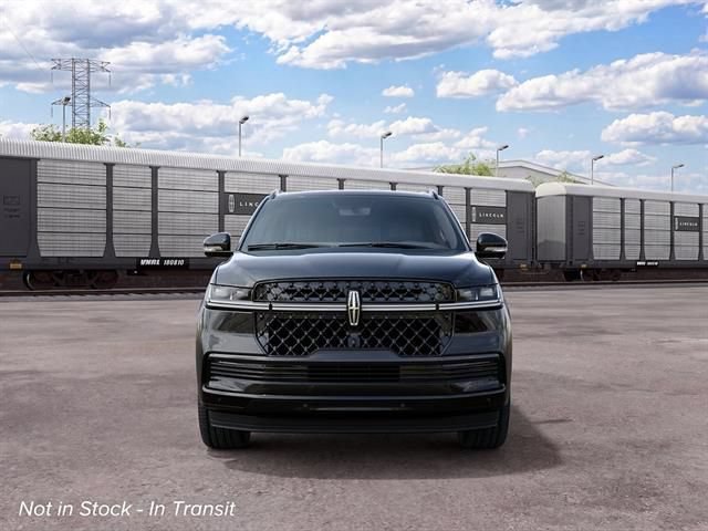 New 2027 Lincoln Navigator Reserve w/ Jet Appearance Package AWD/4WD image 3