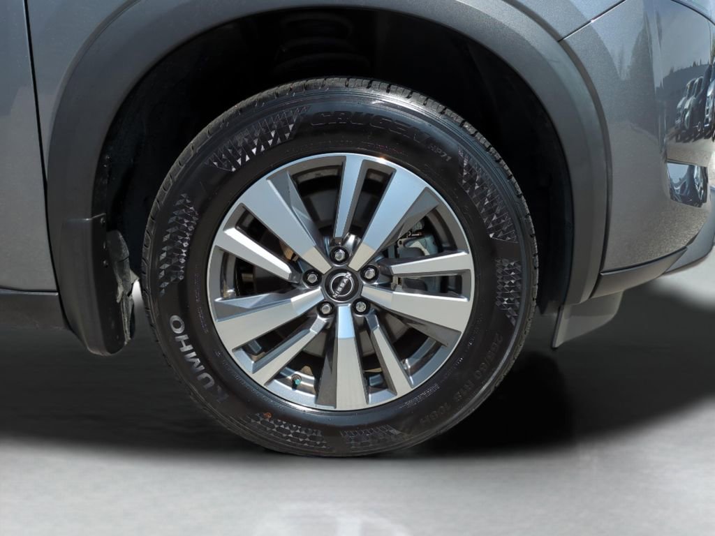 Certified 2024 Nissan Pathfinder SL w/ Black Appearance Package image 10