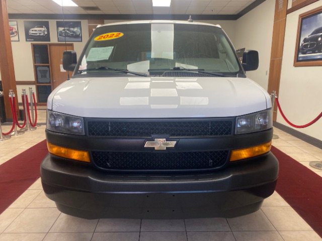 Used 2022 Chevrolet Express 3500 Extended w/ Driver Convenience Package RWD image 8