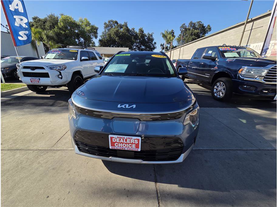 Used 2023 Kia Niro Wind FWD image 2