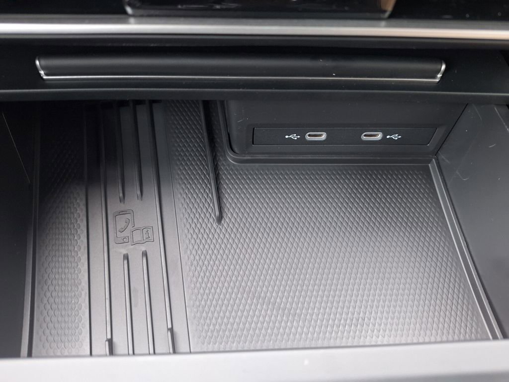 New 2026 Volkswagen Atlas Cross Sport SE image 17