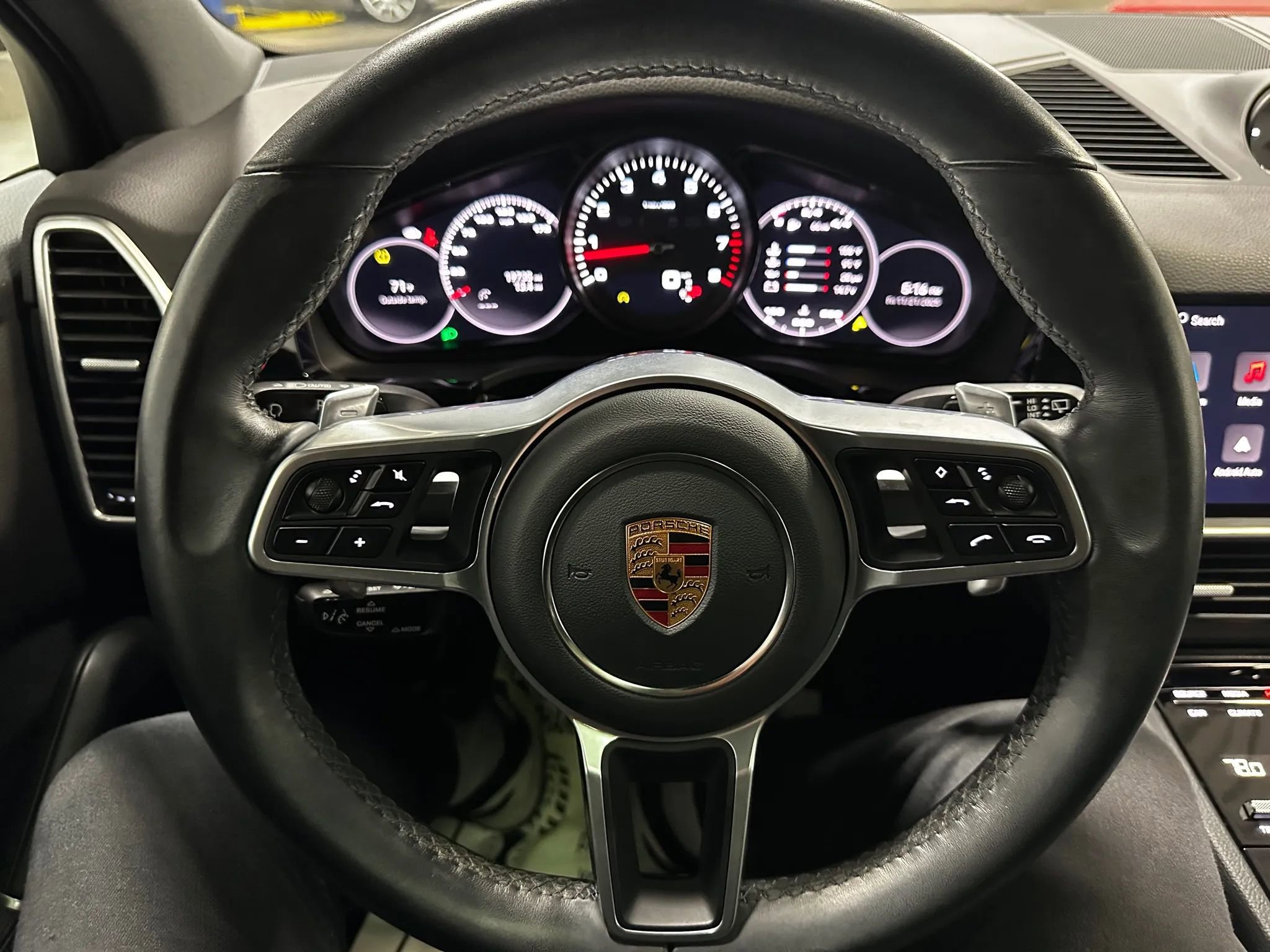 Used 2023 Porsche Cayenne image 29