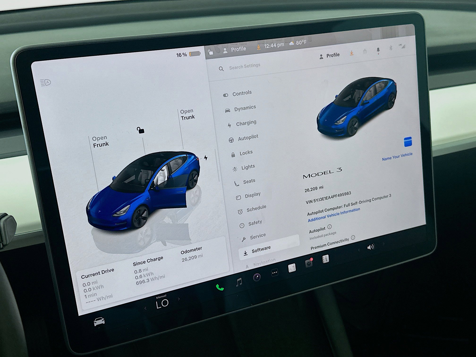 Used 2023 Tesla Model 3 Standard Range image 32