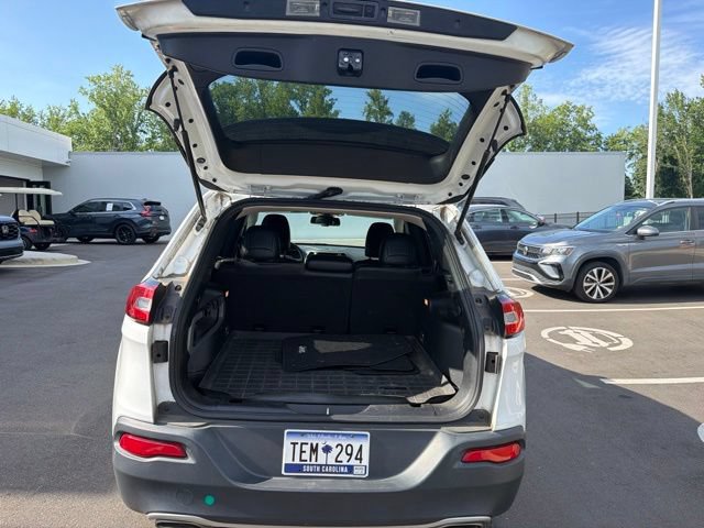 Used 2015 Jeep Cherokee Limited FWD image 11