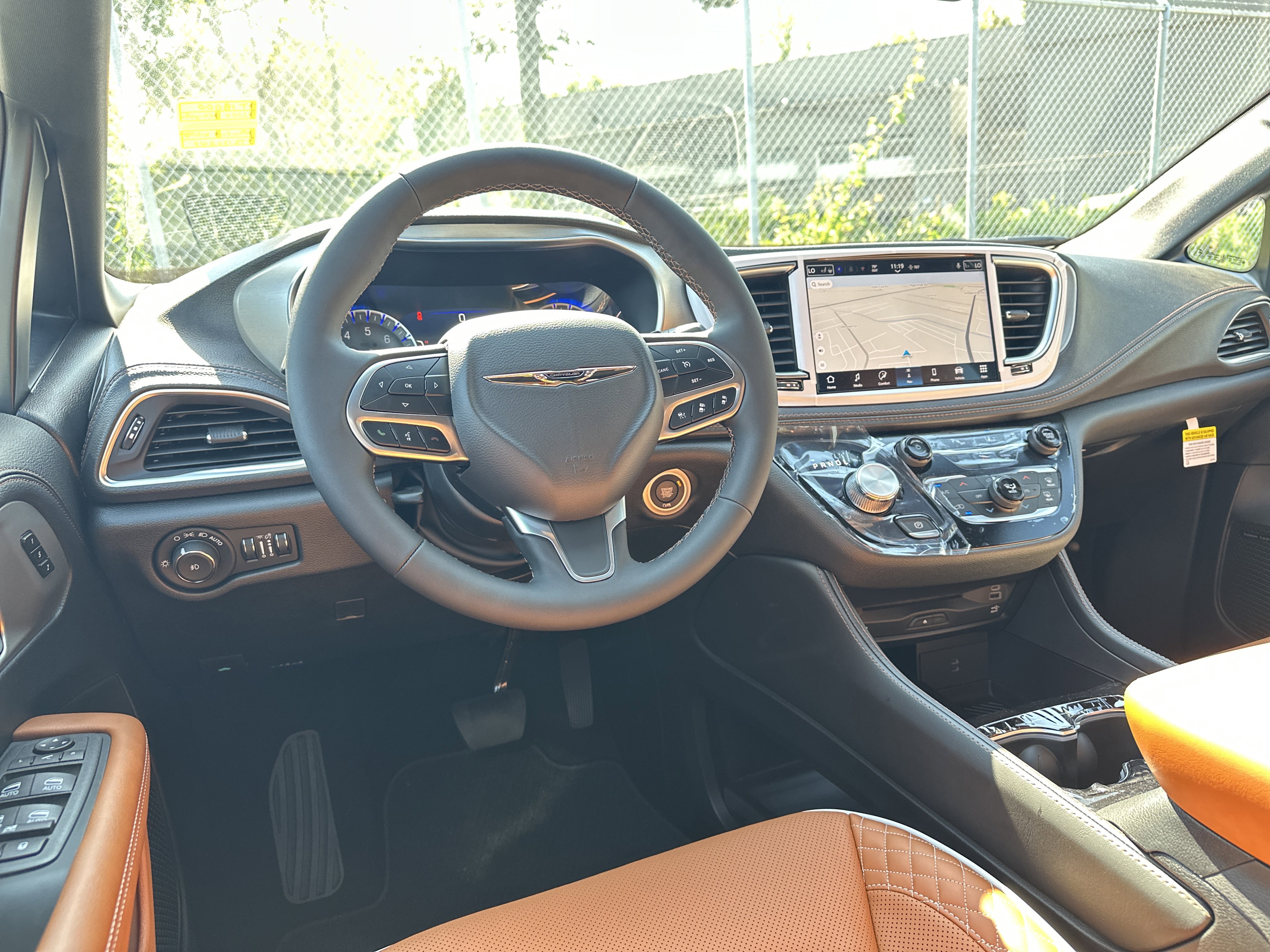 New 2026 Chrysler Pacifica Pinnacle image 18