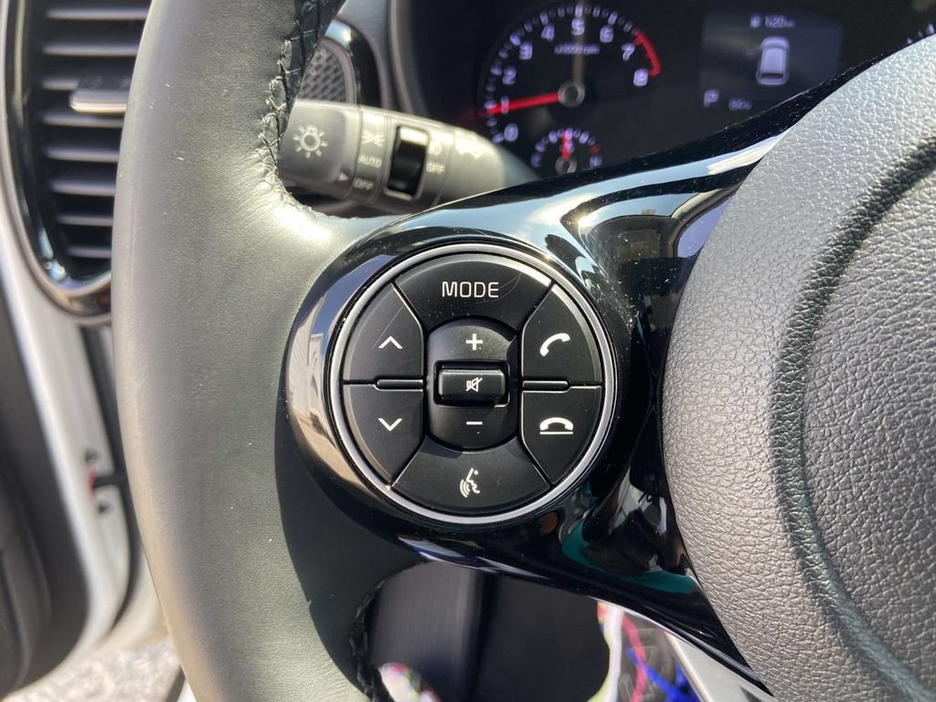 Used 2021 Kia Soul EX FWD image 33