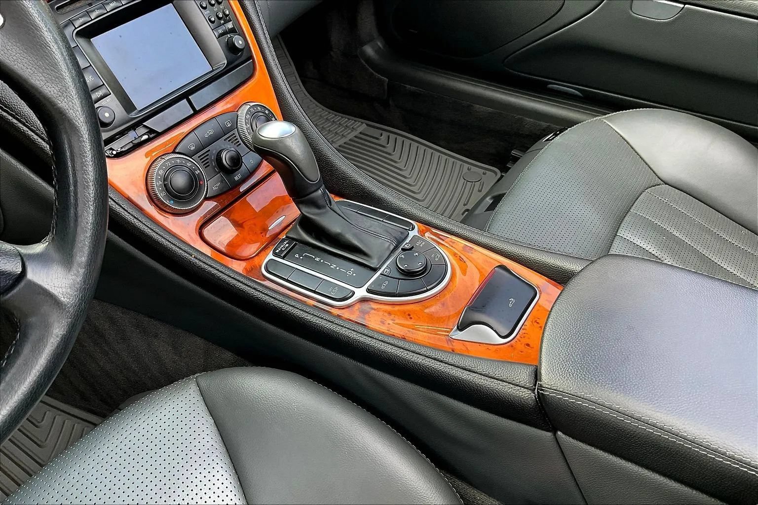 Used 2004 Mercedes-Benz SL 55 AMG image 17