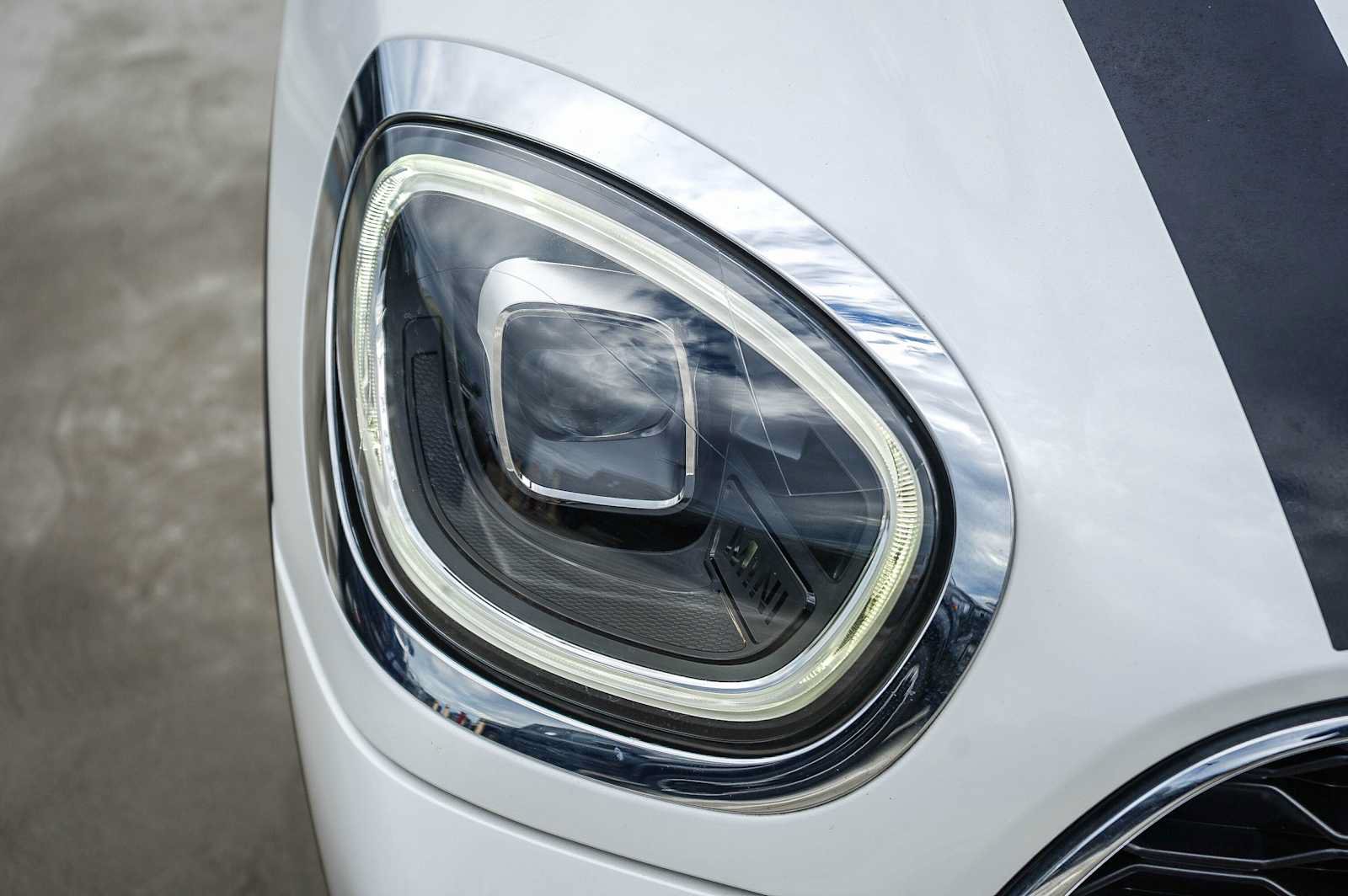 Used 2024 MINI Cooper Countryman S FWD image 4