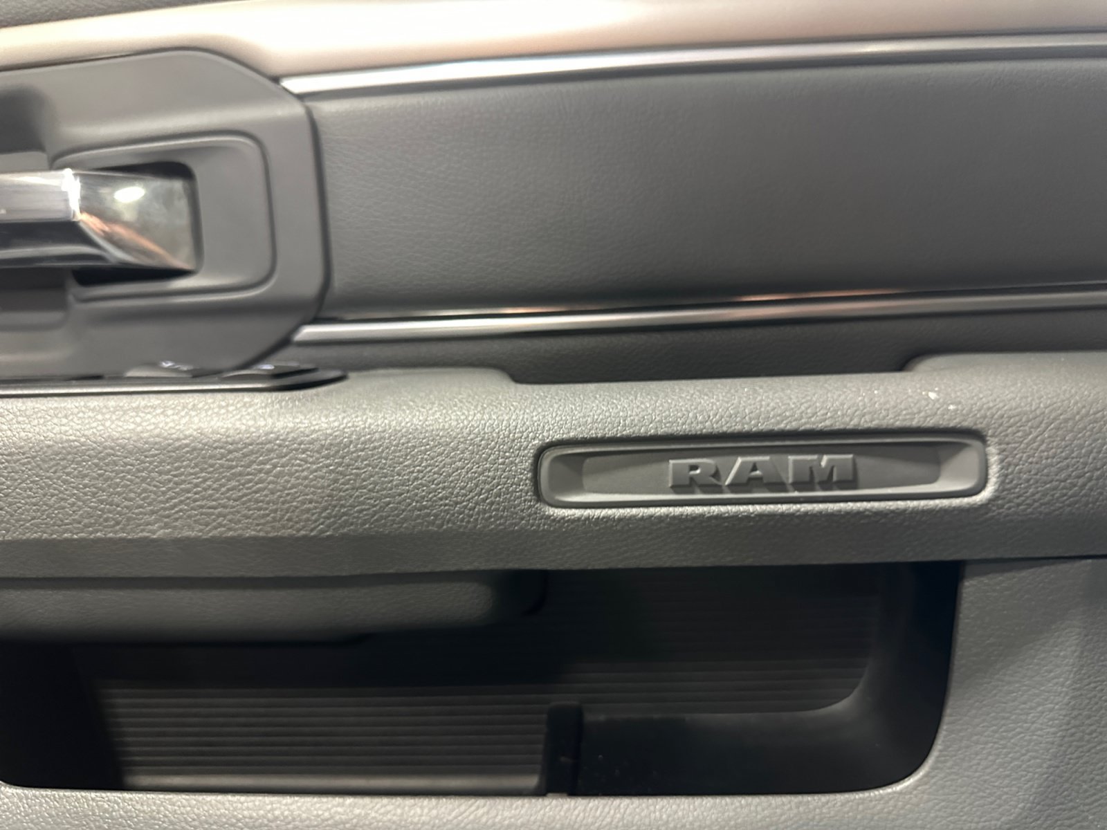 Used 2017 RAM 1500 Big Horn AWD/4WD image 35