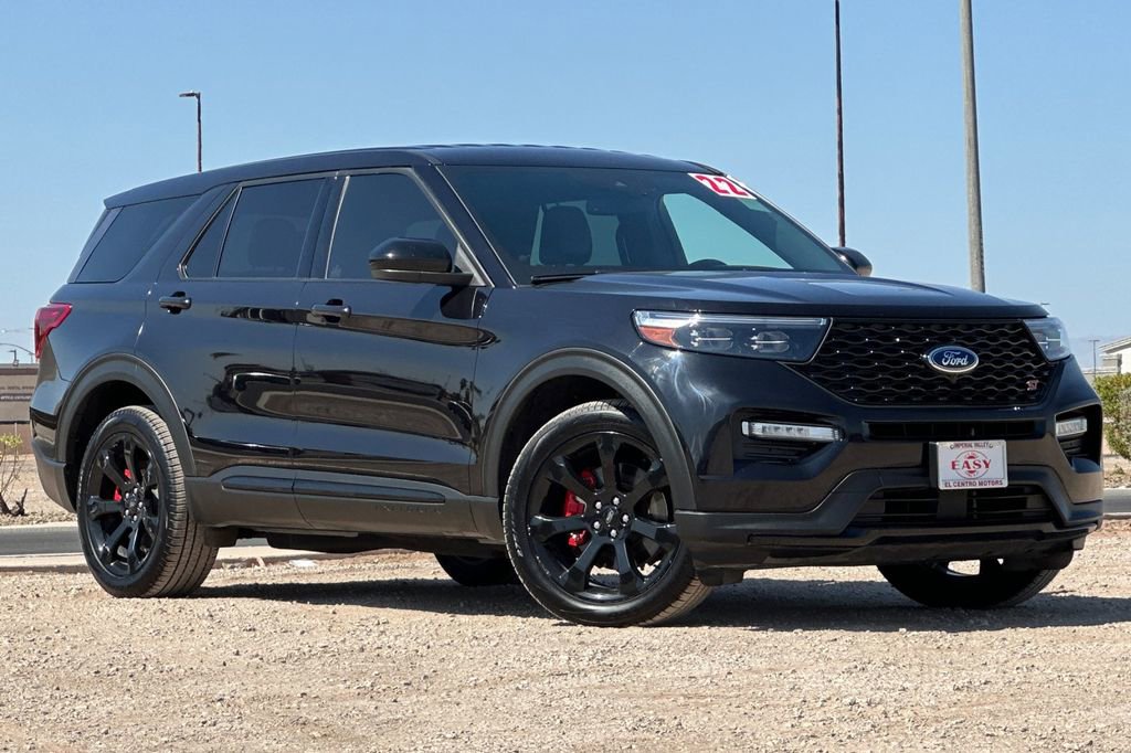 Used 2022 Ford Explorer ST w/ ST Street Pack image 2