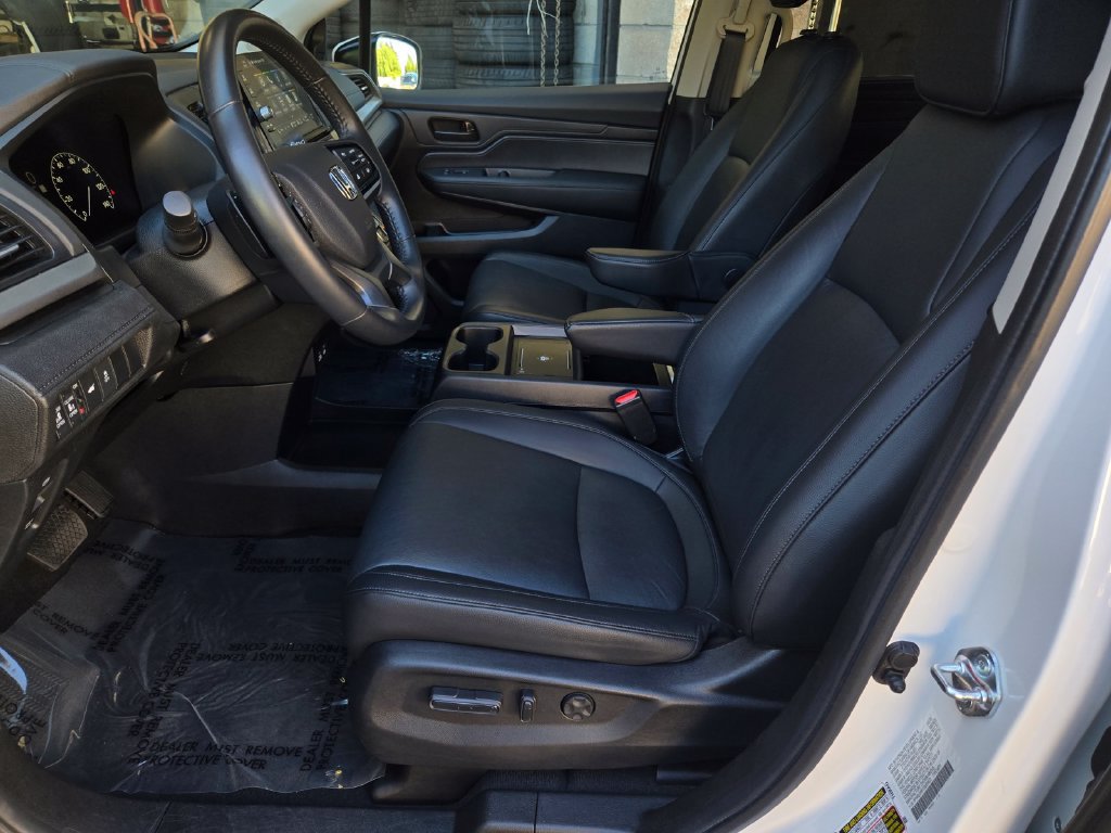 Used 2025 Honda Odyssey EX-L image 18