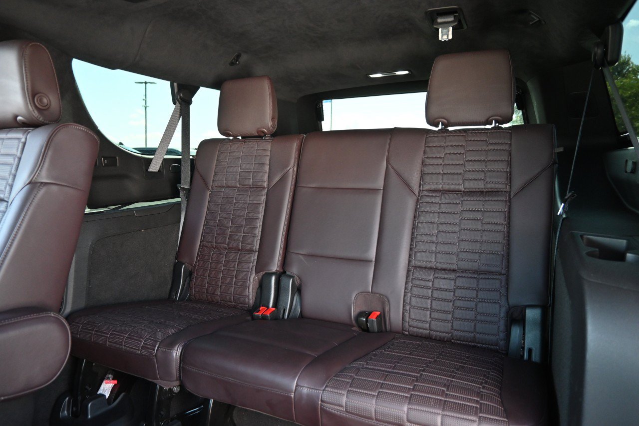 Certified 2023 Cadillac Escalade ESV Sport Platinum AWD/4WD image 21