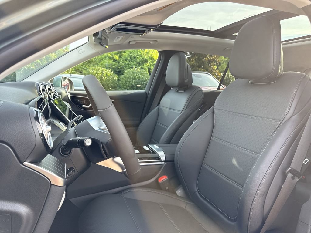 New 2025 Mercedes-Benz GLC 350e 4MATIC image 12