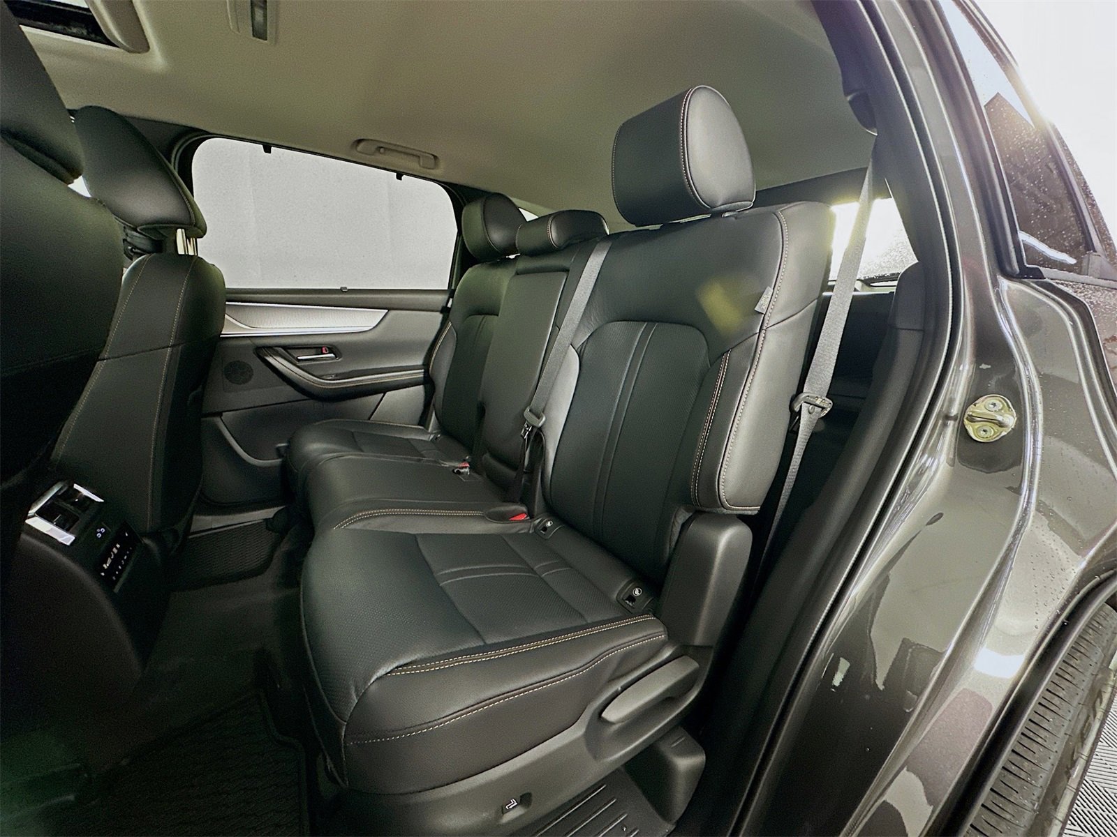 New 2026 MAZDA CX-90 Plug-In Hybrid w/ Preferred image 25