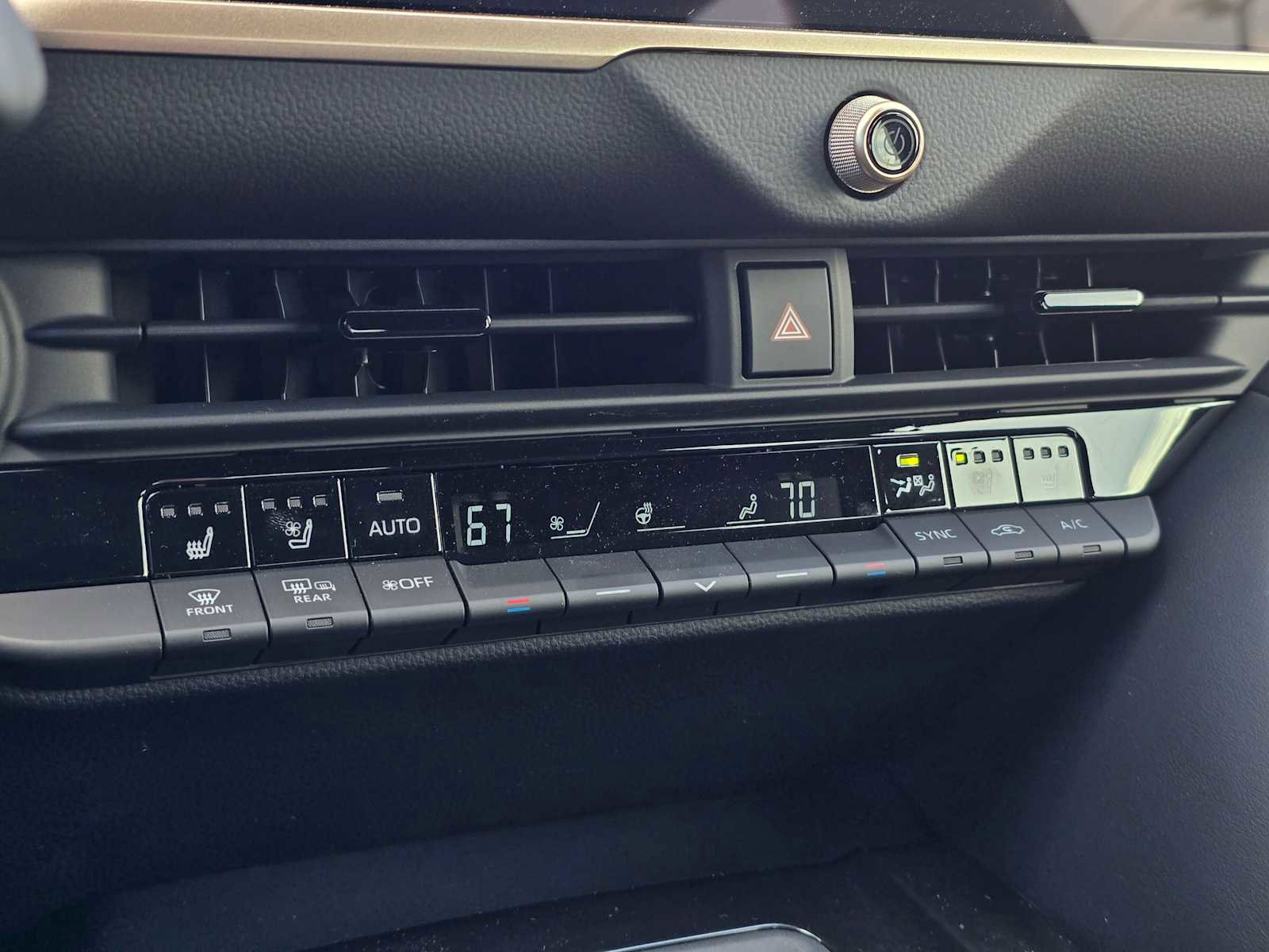 New 2025 Toyota Crown Platinum image 27