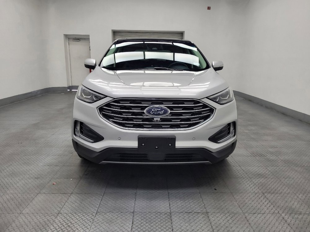 Used 2019 Ford Edge Titanium w/ Equipment Group 301A FWD image 15