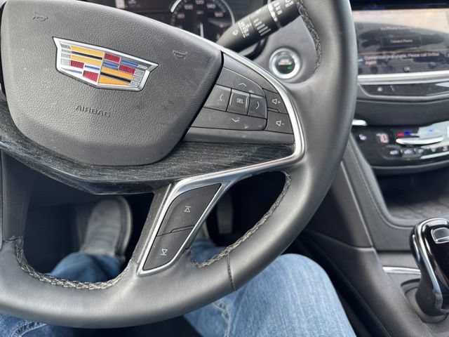 Used 2025 Cadillac XT5 Premium Luxury AWD/4WD image 28