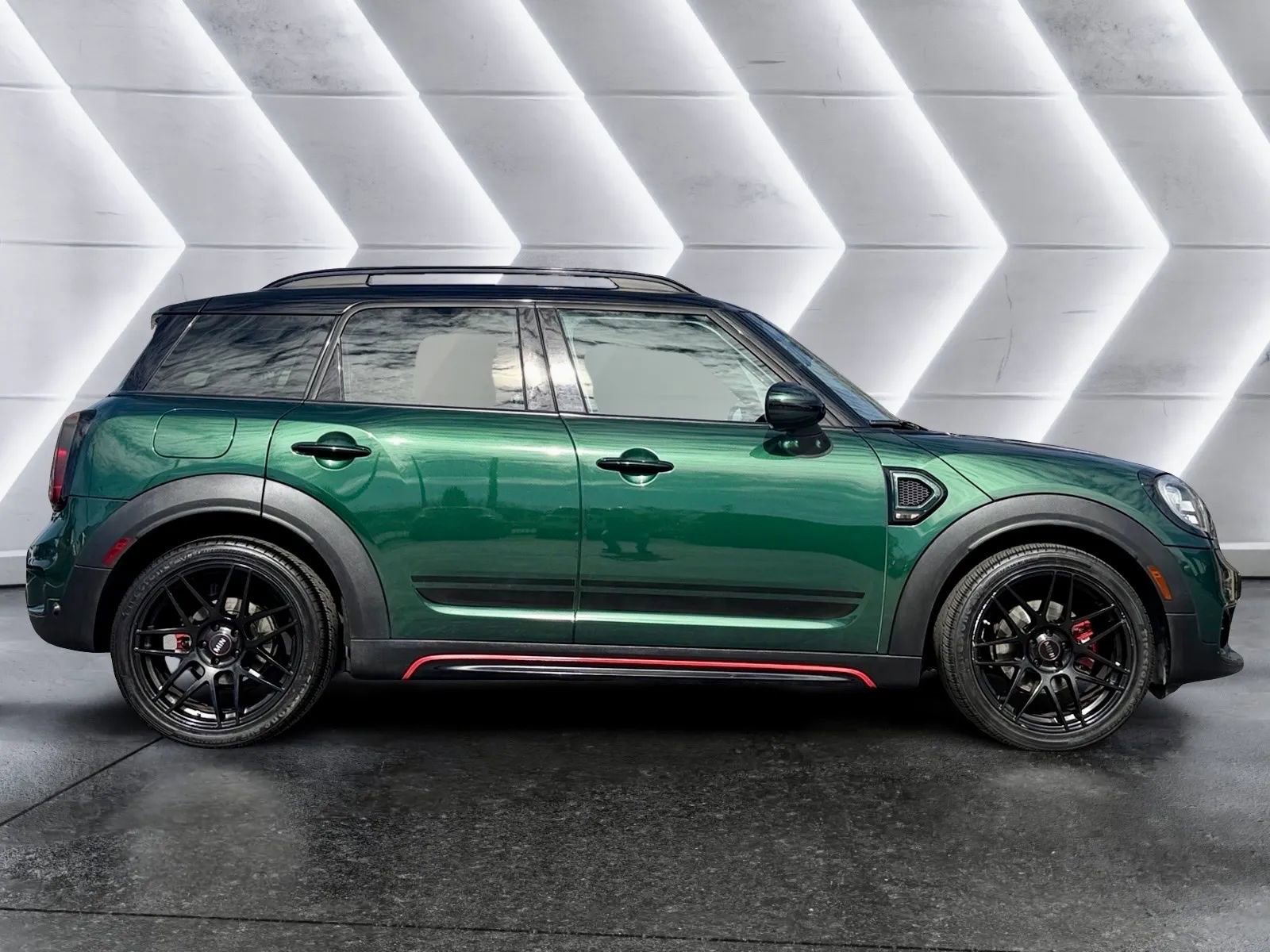 Used 2018 MINI Cooper Countryman FWD image 4