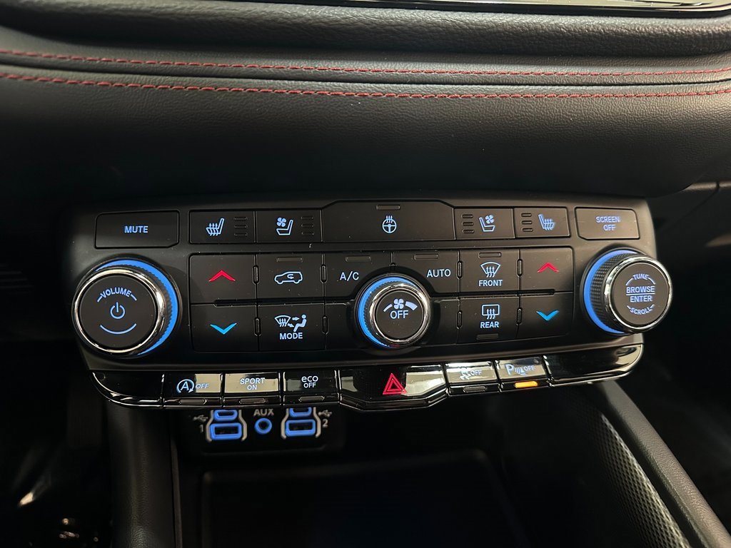 Certified 2024 Dodge Durango GT image 30