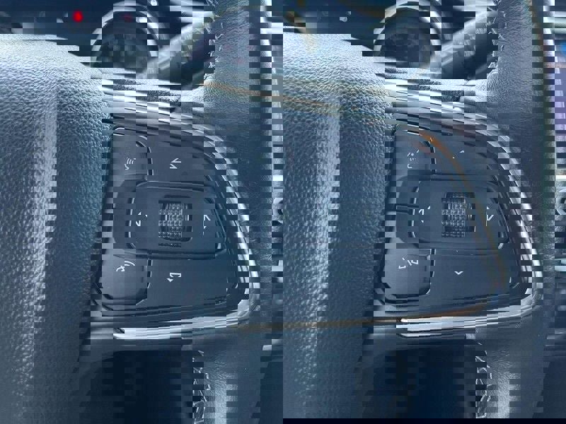 Used 2022 Buick Encore GX Preferred w/ Sport Touring Package image 17