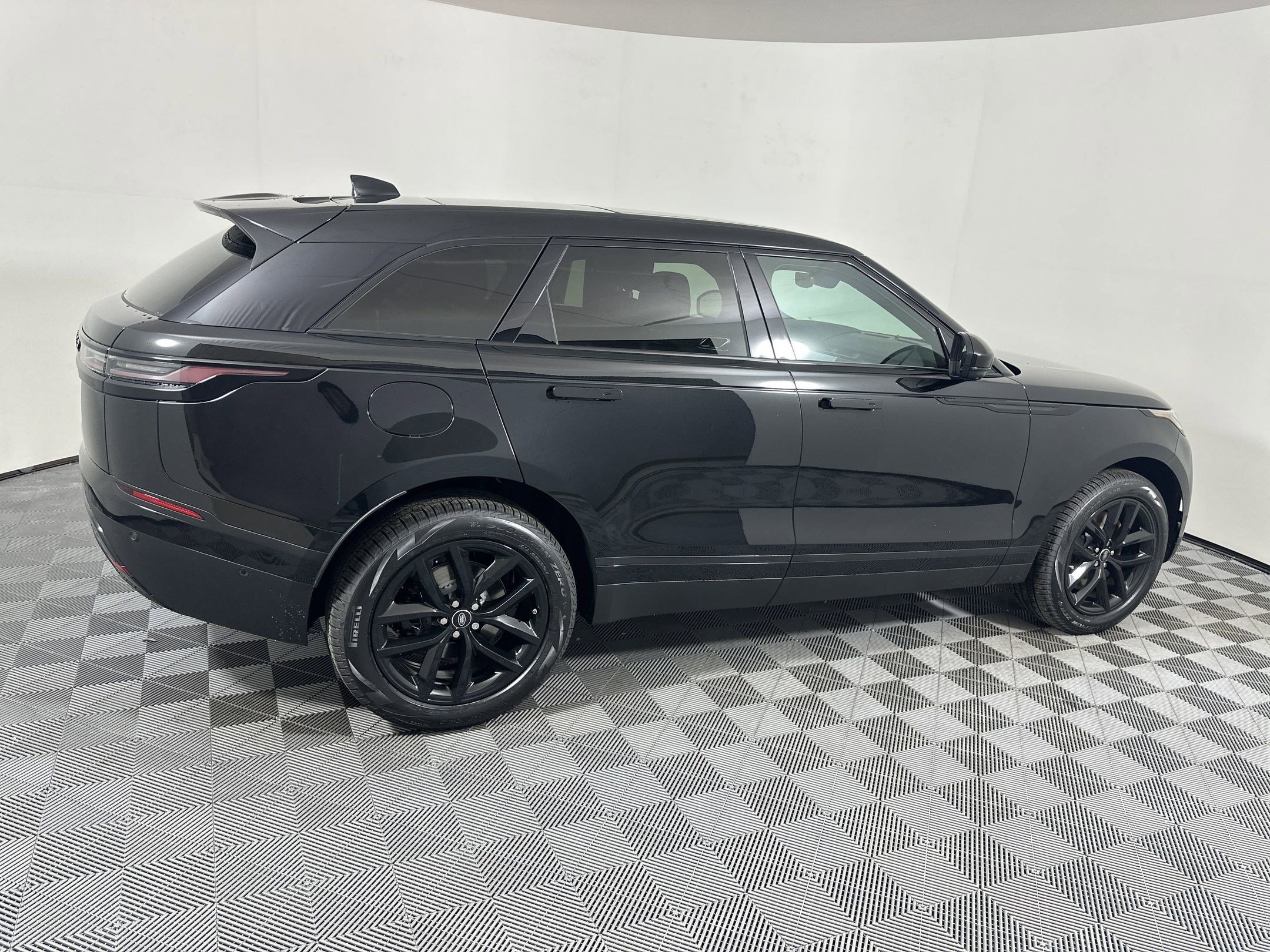 New 2026 Land Rover Range Rover Velar S image 19