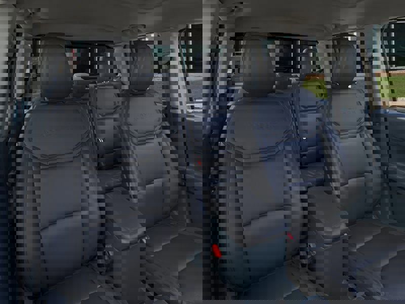 New 2025 Ford Maverick Lariat w/ Black Appearance Package image 10