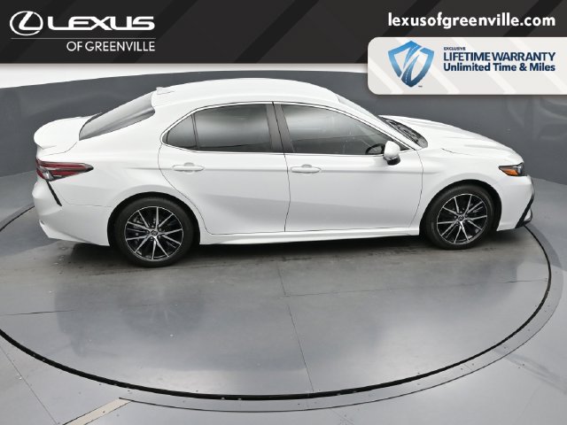 Used 2023 Toyota Camry SE w/ Convenience Package FWD image 44