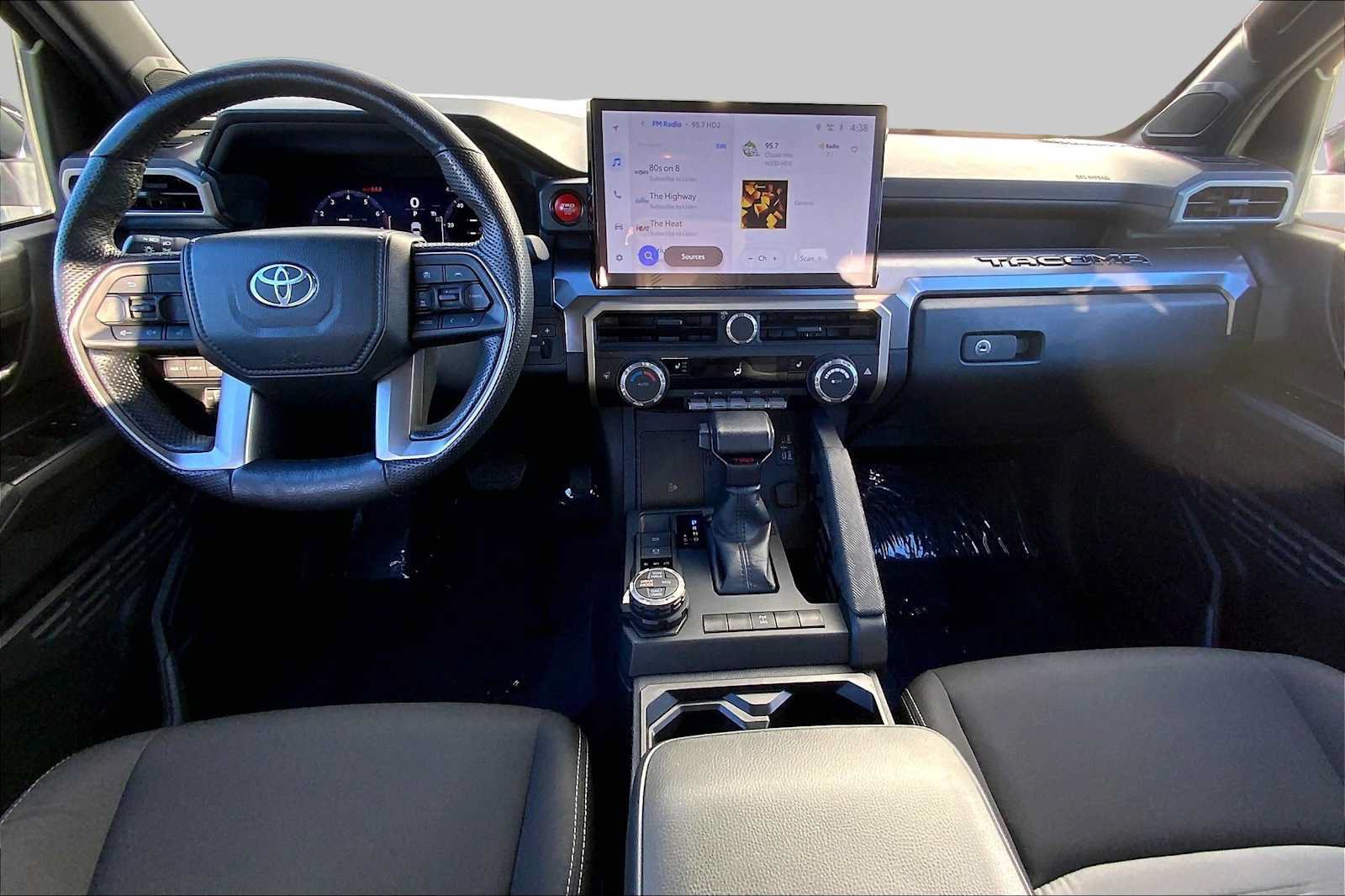 Used 2024 Toyota Tacoma TRD Off-Road w/ TRD Off Road Upgrade Package AWD/4WD image 15