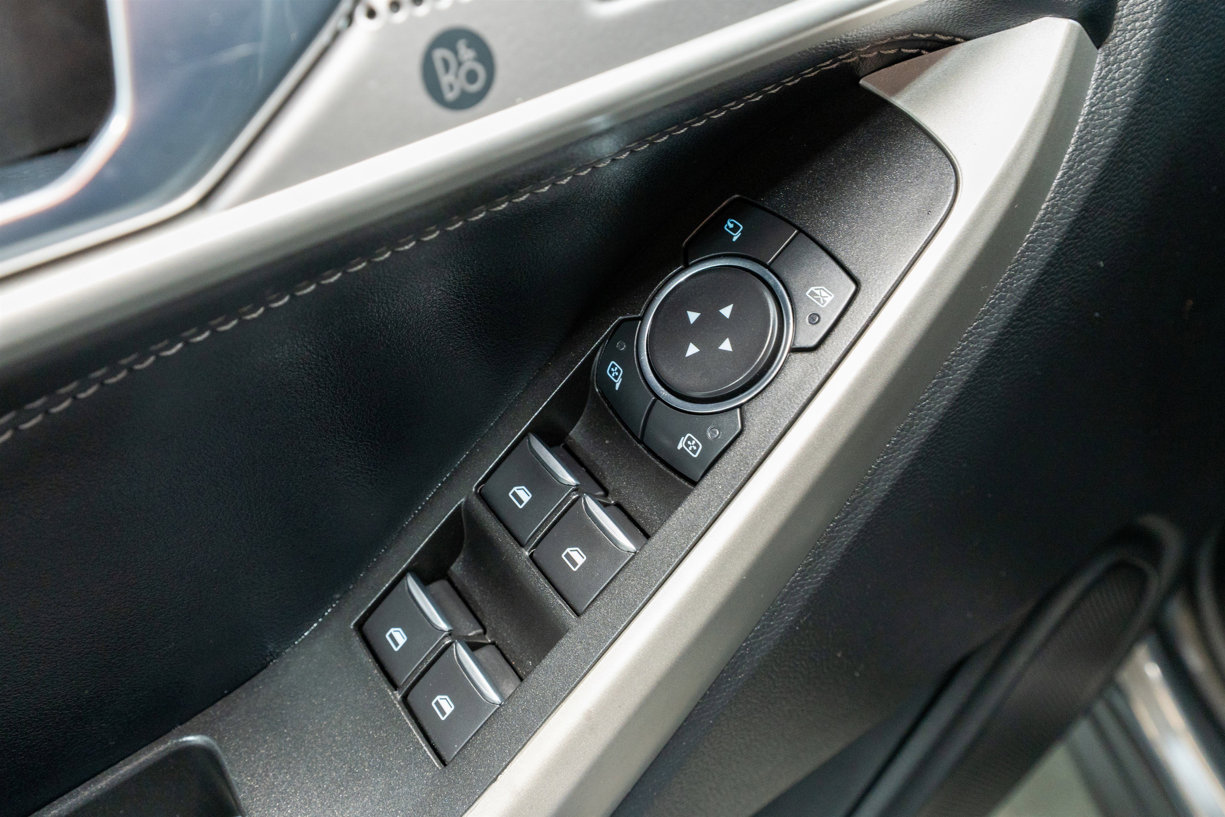 Used 2022 Ford Explorer XLT w/ Equipment Group 202A image 15