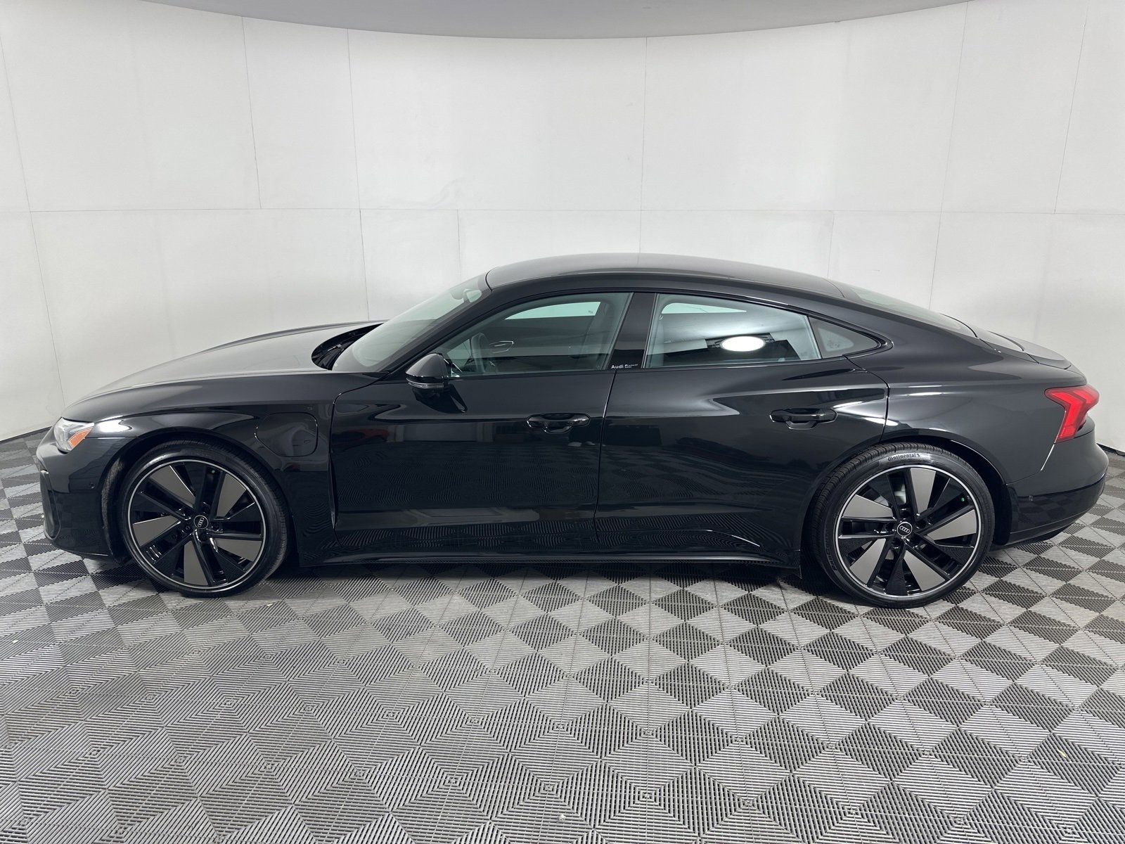 New 2026 Audi S e-tron GT Premium Plus image 4