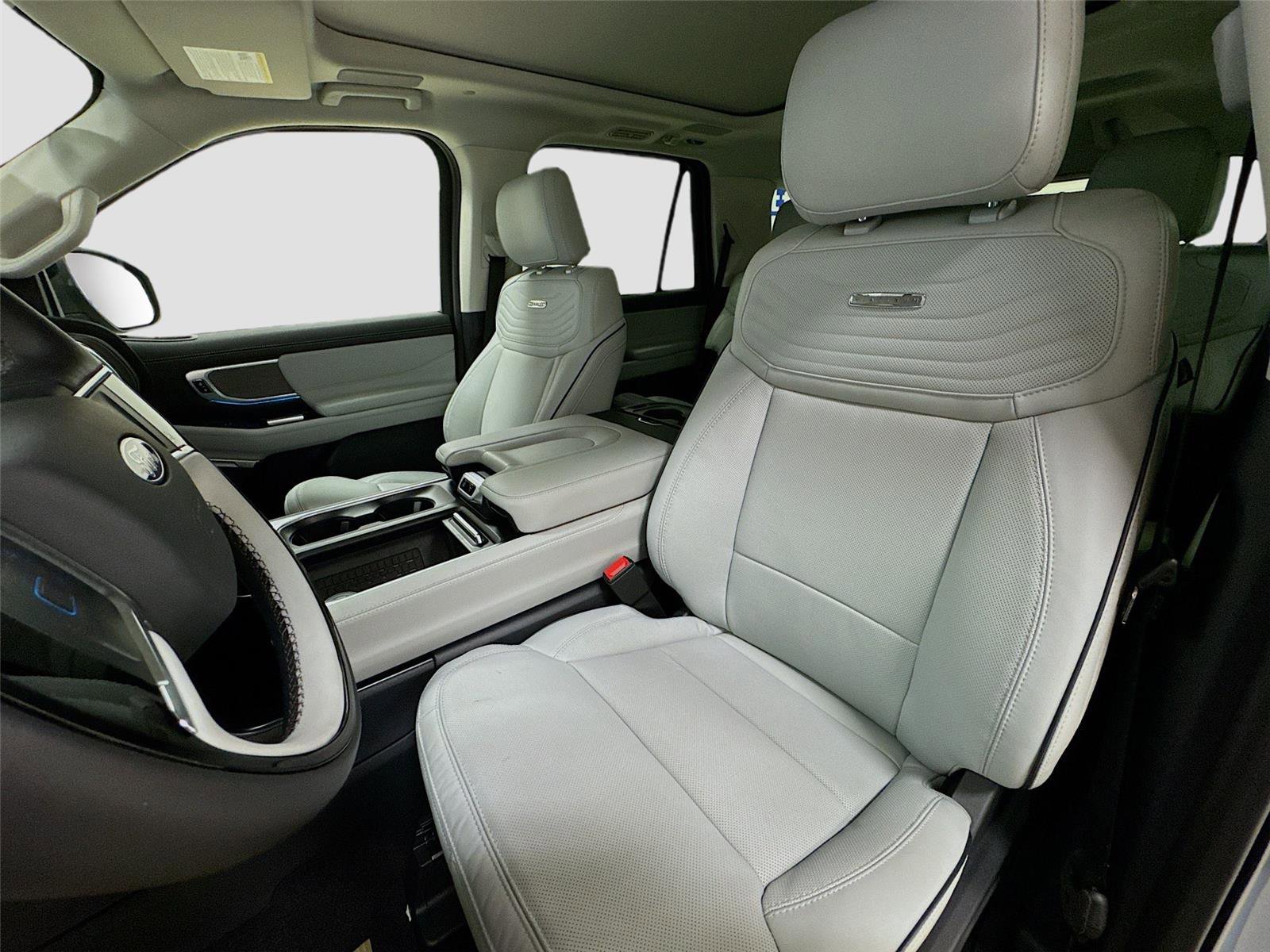 New 2025 Ford Expedition Platinum w/ Platinum Ultimate Package image 21