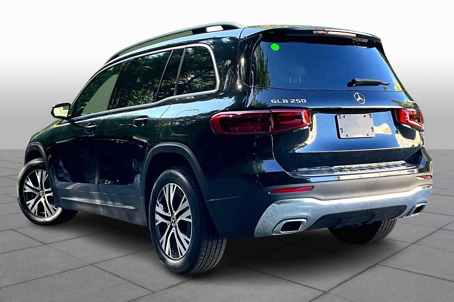 New 2026 Mercedes-Benz GLB 250 4MATIC image 4