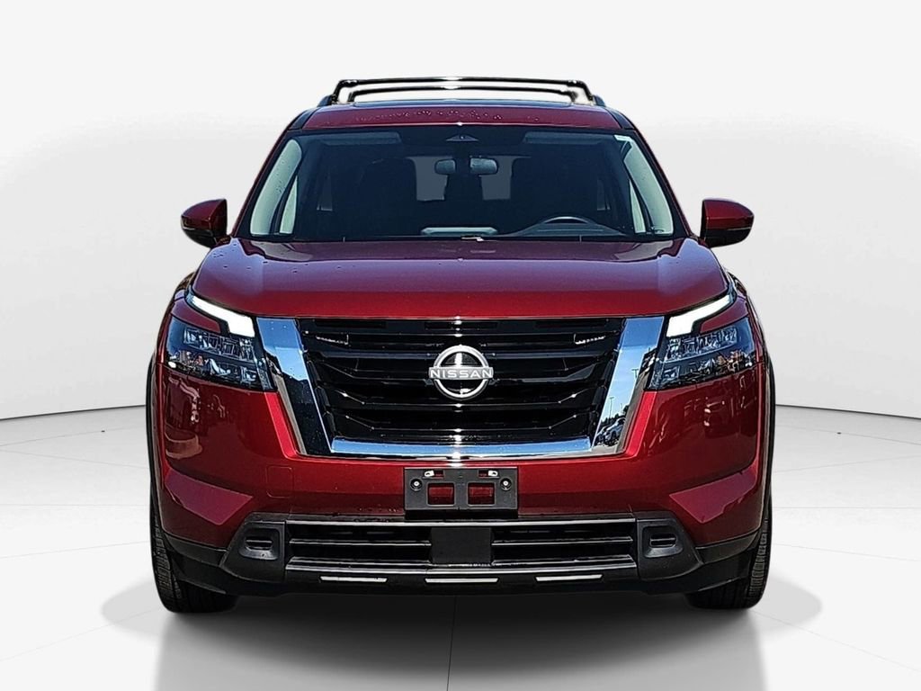 Used 2023 Nissan Pathfinder SV w/ SV Premium Package image 11