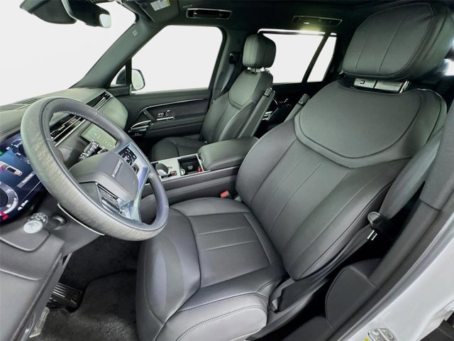 New 2026 Land Rover Range Rover Long Wheelbase SE AWD/4WD image 11