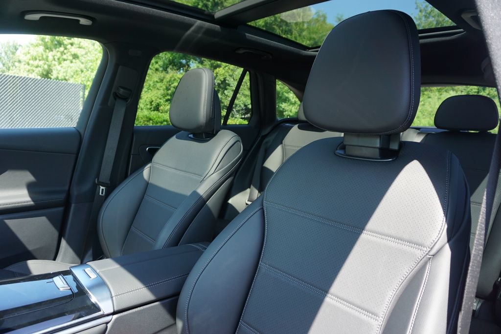 Certified 2026 Mercedes-Benz GLC 300 4MATIC image 11
