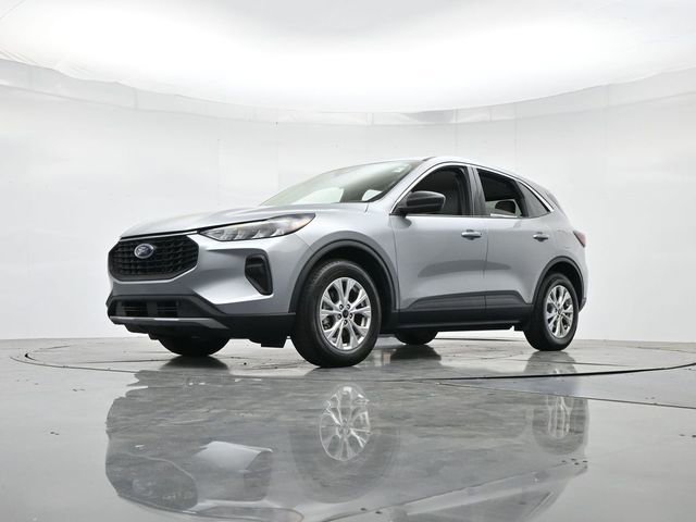 Used 2024 Ford Escape Active w/ Cold Weather Package image 33