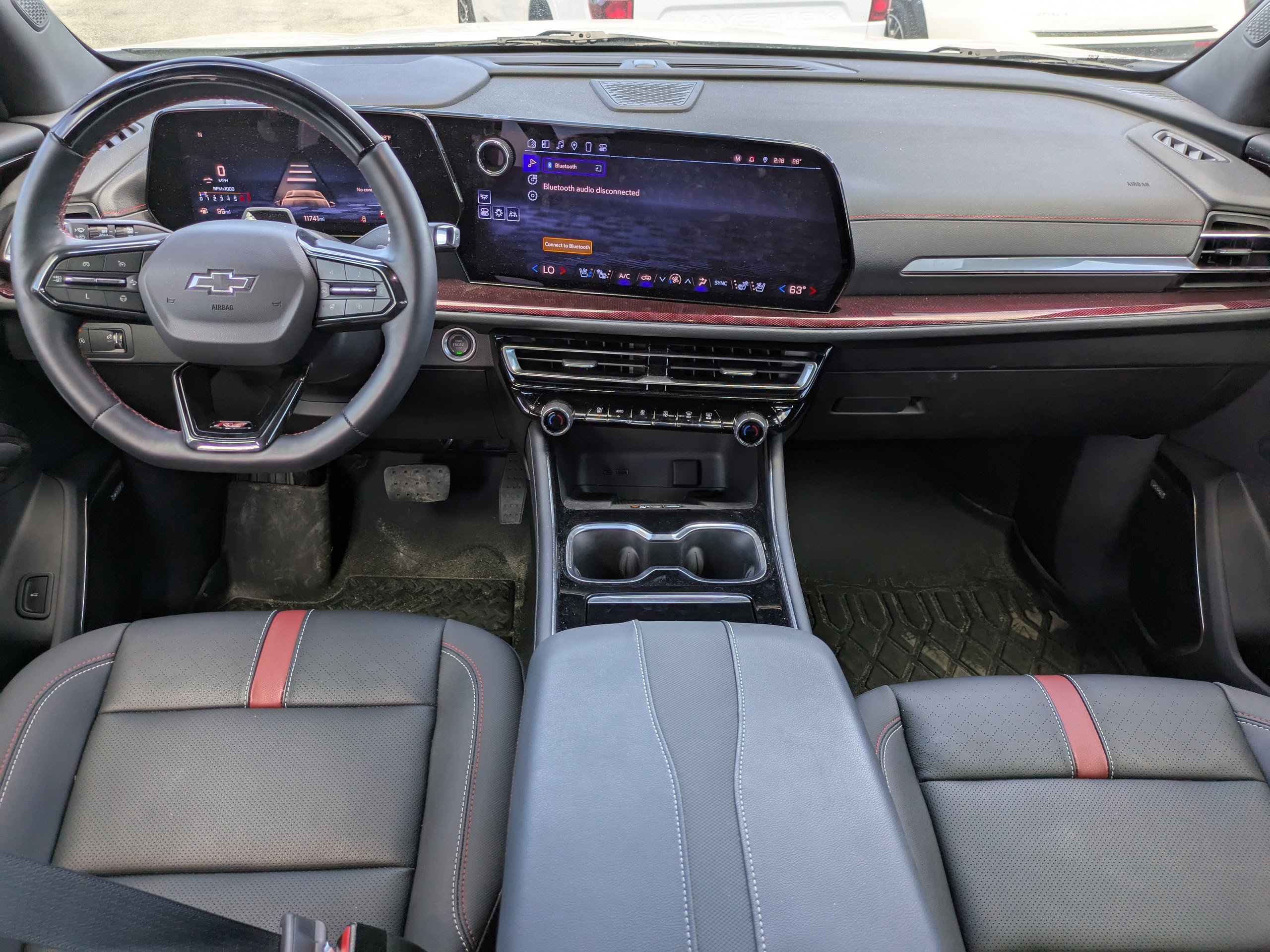 Used 2024 Chevrolet Traverse RS image 13