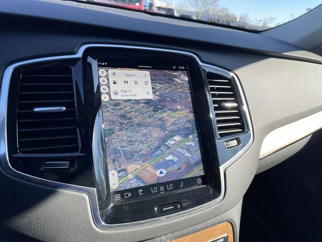 Used 2025 Volvo XC90 B6 Plus image 8