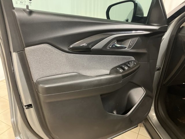 Used 2023 Chevrolet TrailBlazer LT image 9