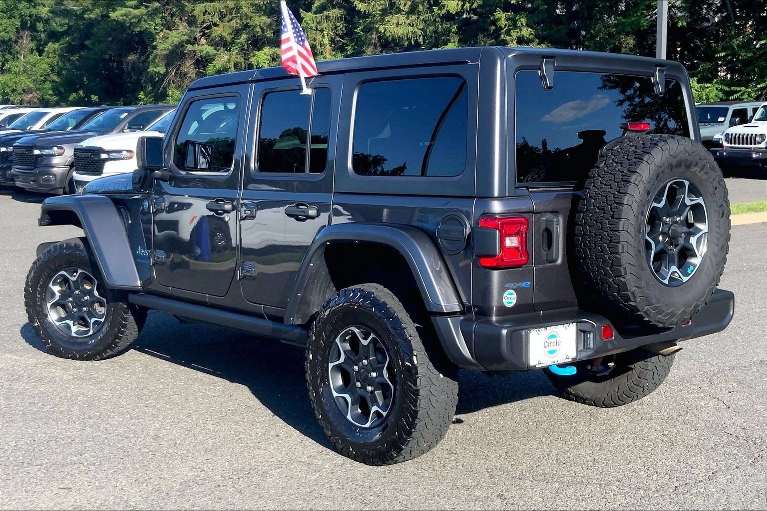 Used 2023 Jeep Wrangler Unlimited Rubicon 4xe w/ Cold Weather Group AWD/4WD image 11