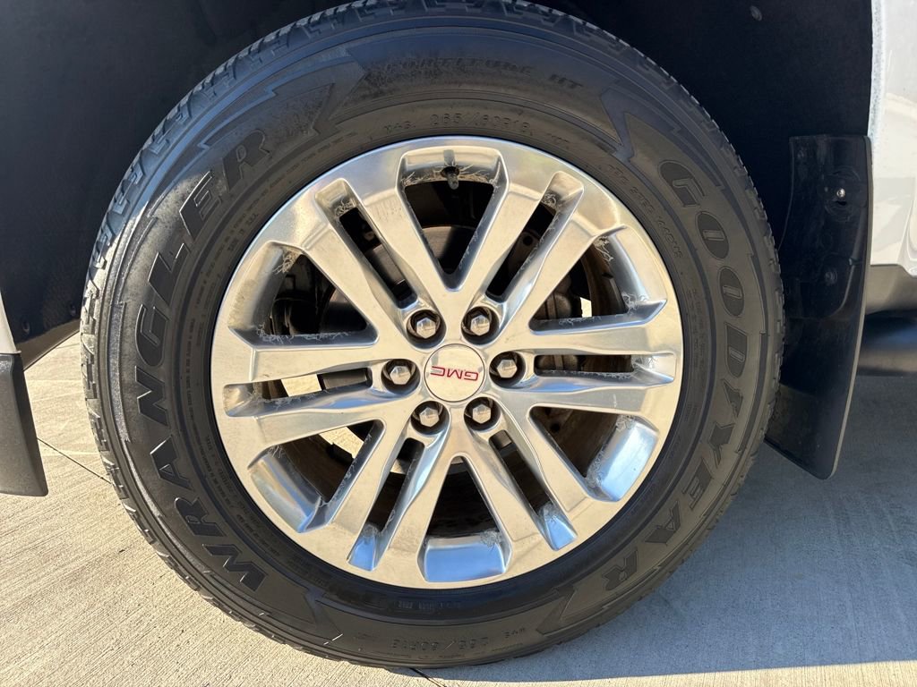 Used 2018 GMC Canyon SLT w/ Driver Alert Package image 11