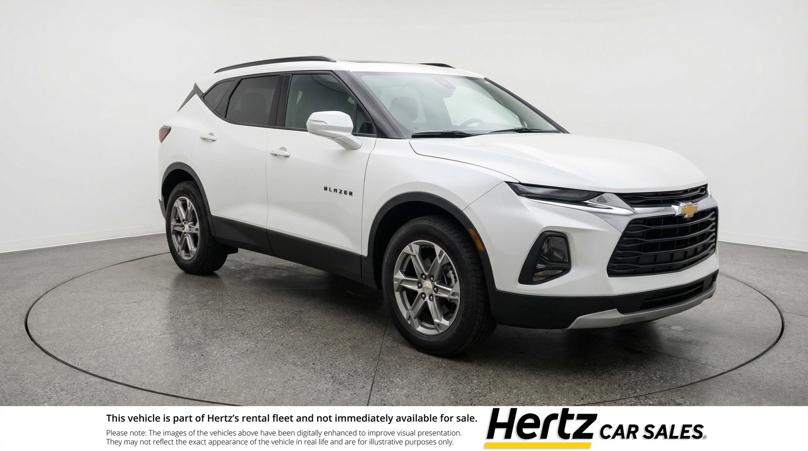 Used 2025 Chevrolet Blazer LT image 1