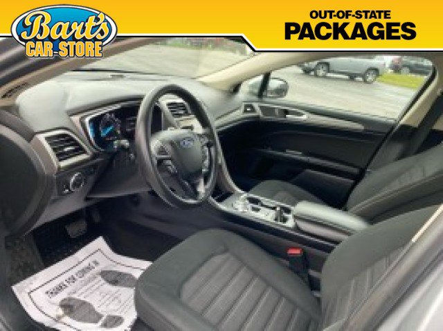Used 2020 Ford Fusion SE image 24