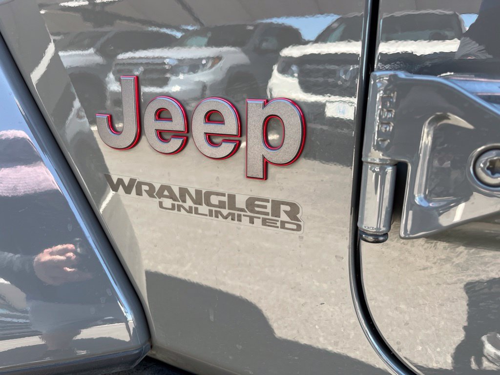 Used 2021 Jeep Wrangler Unlimited Rubicon AWD/4WD image 10