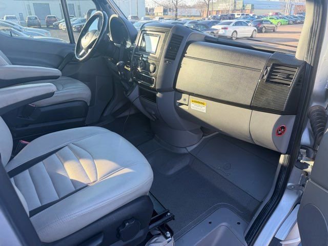 Used 2018 Mercedes-Benz Sprinter 3500 image 7