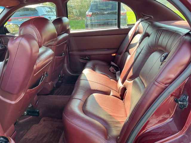 Used 1997 Buick Park Avenue w/ Seating Pkg FWD image 23