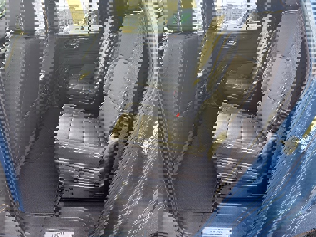 New 2026 GMC Yukon Elevation image 19