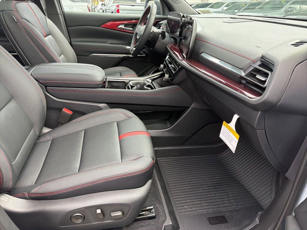 New 2026 Chevrolet Traverse RS w/ LPO, Floor Liner Package image 30