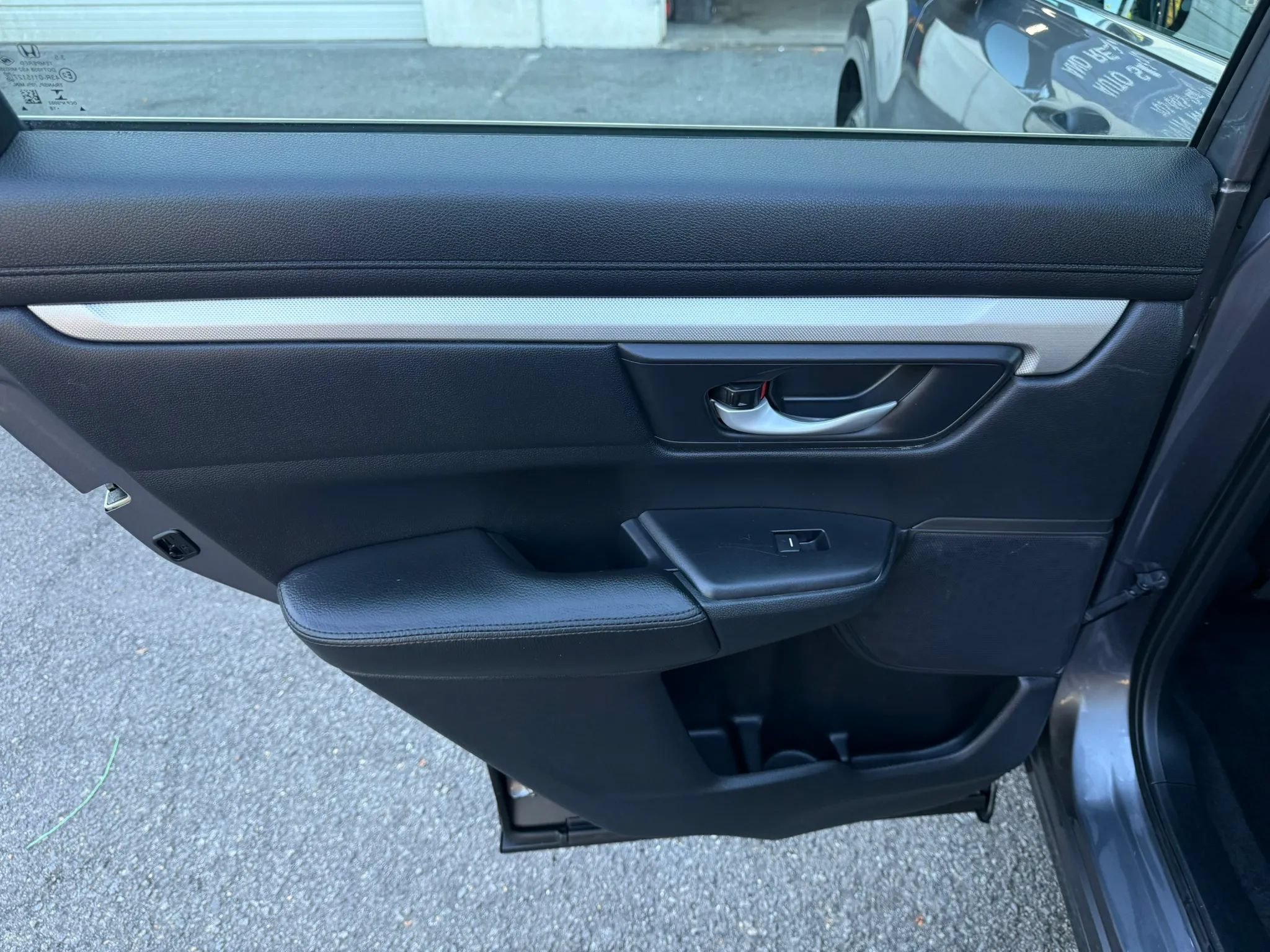 Used 2018 Honda CR-V LX image 23
